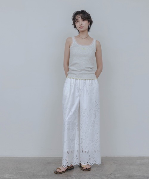 Eimee Law(エイミーロウ)の「チュールトリミングタンク(タンクトップ・レディース・オートミール/オフホワイト/グレー/ライトイエロー/ブラック・FREE)」の21枚目の写真