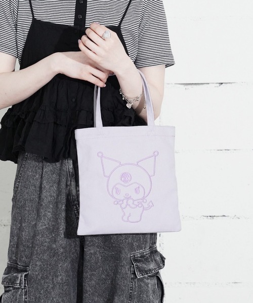 sanrio(サンリオ)の「"09"≪sanrio≫1ポケット キャンバス 刺繍 ミニ トートバッグ(トートバッグ・レディース・レッド/ラベンダー/ピンク/アイボリー/スカイブルー・ONE SIZE)」の3枚目の写真