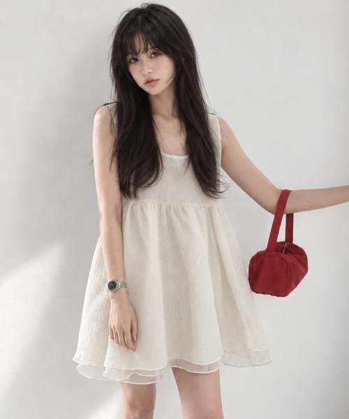 Aelina(エリナ)の「リボンタイシアベスト& キャミ2枚セット(セットアップ・レディース・グレー/ブラック/ベージュ・FREE)」の1枚目の写真