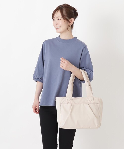 one'sterrace(ワンズテラス)の「SE 肩に優しい軽量トート(トートバッグ・レディース・ブラック系8/グレー系4/ベージュ系9・99)」の5枚目の写真