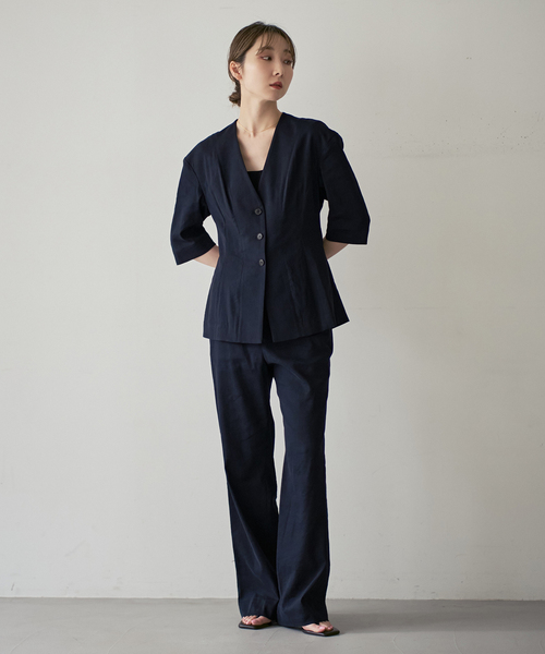 Noble(ノーブル)の「ELENI/エルニ ラスターストレッチジャケット(ノーカラージャケット・レディース・モカ/ネイビー・36/38)」の18枚目の写真
