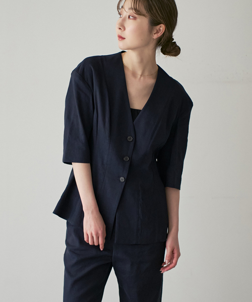 Noble(ノーブル)の「ELENI/エルニ ラスターストレッチジャケット(ノーカラージャケット・レディース・モカ/ネイビー・36/38)」の20枚目の写真