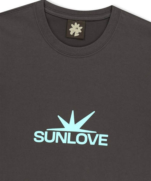 SUNLOVE(サンラブ)の「Daybreak Logo Tee(Tシャツ/カットソー・レディース・チャコール/グリーン/ピンク/ホワイト/ブルー・S/M/L/XL)」の19枚目の写真
