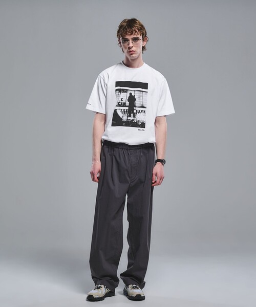 green label relaxing(グリーンレーベルリラクシング)の「【別注】<WILLIAM KLEIN>クルーネック 半袖 Tシャツ(Tシャツ/カットソー・メンズ・その他2/その他1/ホワイト/ブラック・XL/M/L)」の9枚目の写真