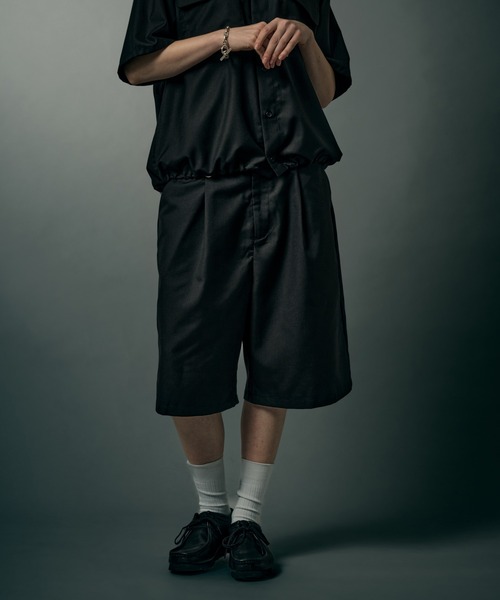WETTEMPT(ウィテンプト)の「FUNCTIONAL 1 TUCK HALF SLACKS / ファンクショナルワンタックハーフスラックス(その他パンツ・メンズ・ブラック/チャコールグレー・LARGE/MEDIUM/SMALL)」の6枚目の写真