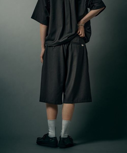 WETTEMPT(ウィテンプト)の「FUNCTIONAL 1 TUCK HALF SLACKS / ファンクショナルワンタックハーフスラックス(その他パンツ・メンズ・ブラック/チャコールグレー・LARGE/MEDIUM/SMALL)」の19枚目の写真