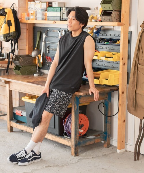 BAYFLOW(ベイフロー)の「【接触冷感】クールタッチノースリーブ(Tシャツ/カットソー・メンズ・ホワイト/ブラック・MEDIUM/LARGE)」の13枚目の写真
