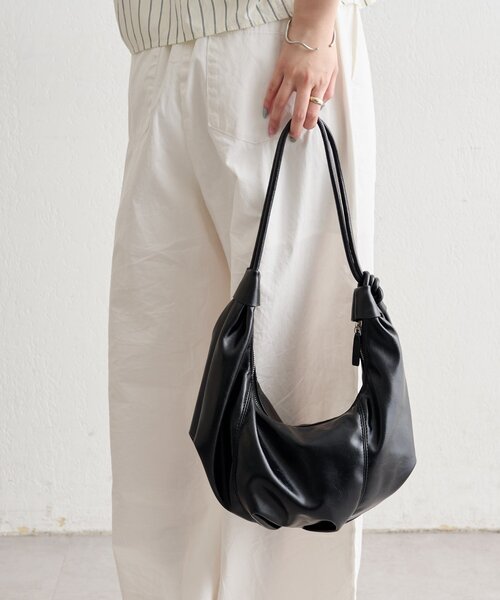 mystic(ミスティック)の「ハーフムーンBAG(トートバッグ・レディース・ブラック・ONE SIZE)」の4枚目の写真