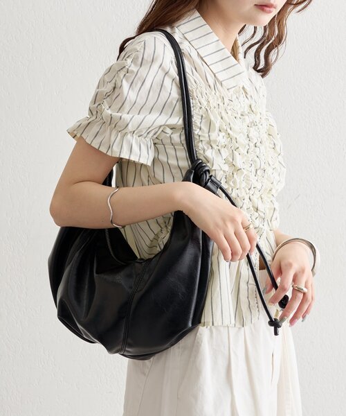 mystic(ミスティック)の「ハーフムーンBAG(トートバッグ・レディース・ブラック・ONE SIZE)」の5枚目の写真