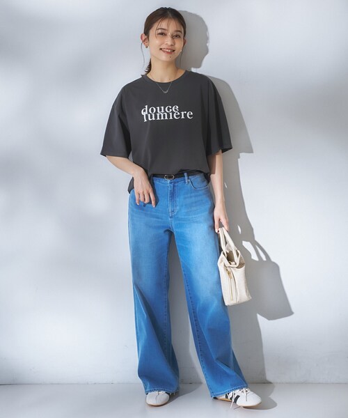 UNTITLED（アンタイトル）の「コットンロゴTシャツ（Tシャツ/カットソー・レディース・チャコール/パープル系1/キャメル/ホワイト系1・48/02/44/04/00）」の11枚目の写真