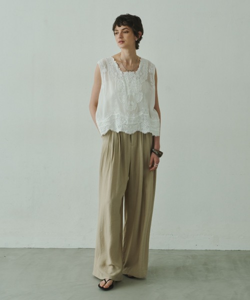 Plumel(プルメル)の「Cotton Lace Sleeveless Tops / コットンレーススリーブレストップス(その他トップス・レディース・ベージュ/ホワイト・MEDIUM)」の13枚目の写真