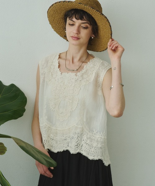 Plumel(プルメル)の「Cotton Lace Sleeveless Tops / コットンレーススリーブレストップス(その他トップス・レディース・ベージュ/ホワイト・MEDIUM)」の20枚目の写真