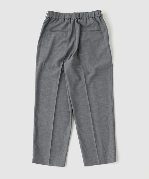 ATON(エイトン)の「ATON(エイトン)TWIST WOOL GAUZE TWO TUCKED EASY PA(スラックス・メンズ・チャコールグレー・2/4/6)」の2枚目の写真
