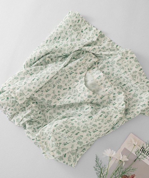 LUCPY(ラクピー)の「フラワープリントギャザーワンピース(ワンピース・レディース・グリーン・XX-LARGE/X-LARGE/LARGE/MEDIUM)」の3枚目の写真