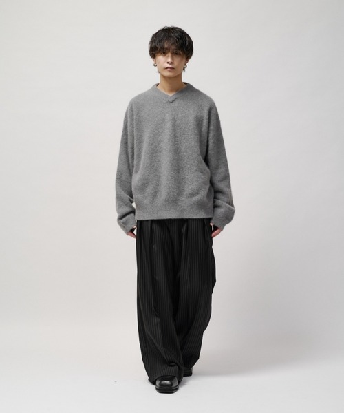 Lui's(ルイス)の「ウールライトVネックニット(ニット/セーター・メンズ・モカ/ブラック/チャコールグレー/ブルー・M/S)」の18枚目の写真