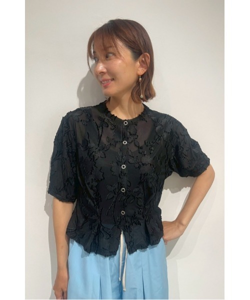 Muel Chic（ミュエルシック）の「Grow cardigan / グロウカーディガン（カーディガン/ボレロ・レディース・ブラック/オフホワイト/マルーン/シアン・FREE）」の6枚目の写真