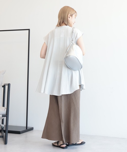 AMERICAN HOLIC(アメリカンホリック)の「フレンチスリーブフレアスキッパーブラウス(シャツ/ブラウス・レディース・ホワイト系その他6/ブルー系その他7・M/L)」の5枚目の写真
