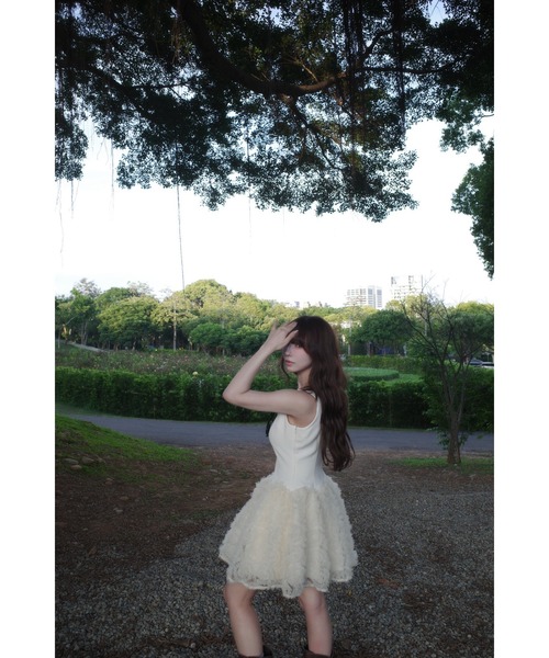 MISTREASS（ミストレアス）の「Floral Tulle Docking Mini Dress（ワンピース・レディース・ブラック/ホワイト・FREE）」の15枚目の写真