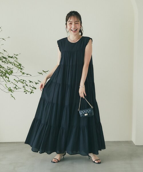 La boutique BonBon(ラブティックボンボン)の「【2サイズ展開】ティアードワンピース(ワンピース・レディース・サックスブルー/バイオレット/チャコールグレー/ブラック・FREE/PM)」の5枚目の写真