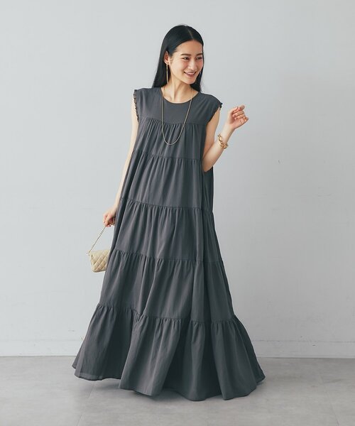 La boutique BonBon(ラブティックボンボン)の「【2サイズ展開】ティアードワンピース(ワンピース・レディース・サックスブルー/バイオレット/チャコールグレー/ブラック・FREE/PM)」の22枚目の写真