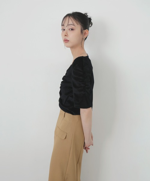LIAN(リアン)の「シアーベロアシャーリングトップス(Tシャツ/カットソー・レディース・ブラック/ブラウン/オフホワイト/グレー・FREE)」の22枚目の写真