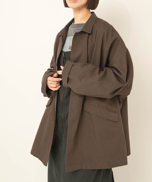RNA-N（アールエヌエーエヌ）の「J2190 オーバーサイズワークジャケット（カバーオール・レディース・ボルドー/ブラウン/ダークオレンジ・FREE）」の2枚目の写真