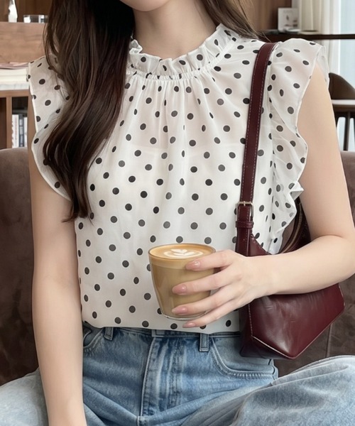 umune（ウムネ）の「シフォンブラウス ドット柄 フリル袖 ハイネック 体型カバー 大人かわいい フェミニン 夏（シャツ/ブラウス・レディース・ブラック/オフホワイト・FREE）」の11枚目の写真