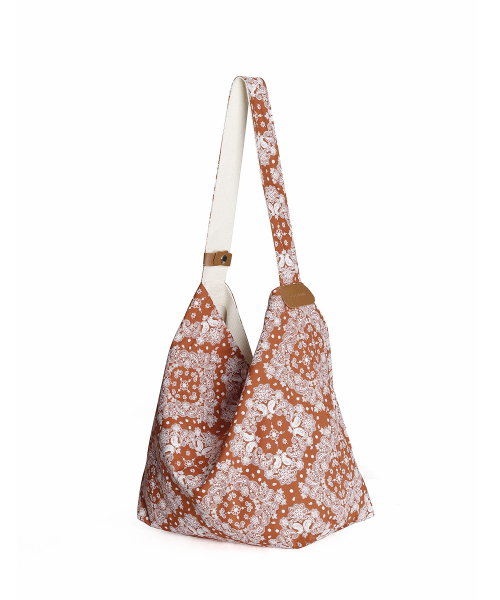 SOCHARMING(ソーチャーミング)の「Paisley Adjust Shoulder Bag - 5 colors(エコバッグ/サブバッグ・レディース・カーキ/レッド/ネイビー/イエロー/オレンジ系その他・FREE)」の9枚目の写真