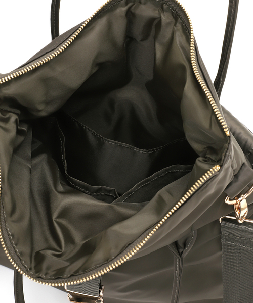 Spick & Span（スピックアンドスパン）の「《別注 / 追加》OUTDOOR PRODUCTS HELMET BAG*（トートバッグ・レディース・カーキ/ブラック・FREE）」の6枚目の写真
