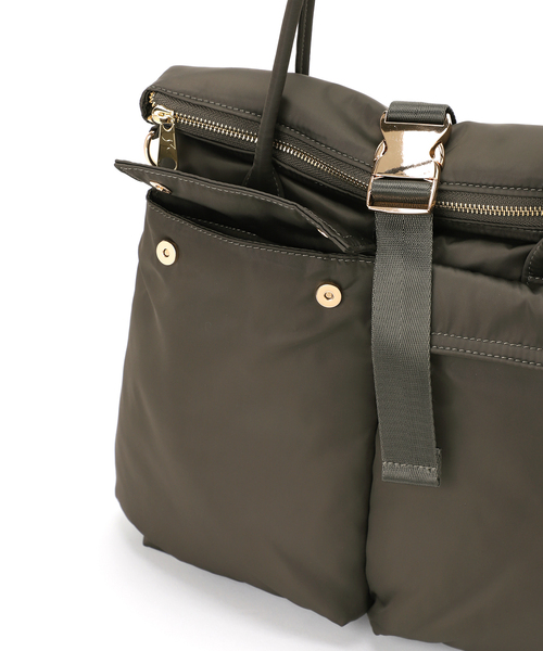 Spick & Span（スピックアンドスパン）の「《別注 / 追加》OUTDOOR PRODUCTS HELMET BAG*（トートバッグ・レディース・カーキ/ブラック・FREE）」の10枚目の写真