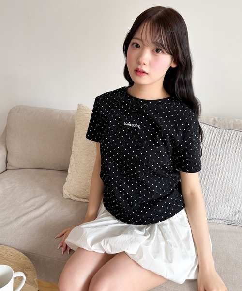WEGO(ウィゴー)の「WEGO/【26年春夏新作】ドットサイドギャザーT(Tシャツ/カットソー・レディース・ホワイト/ブラック・FREE)」の2枚目の写真