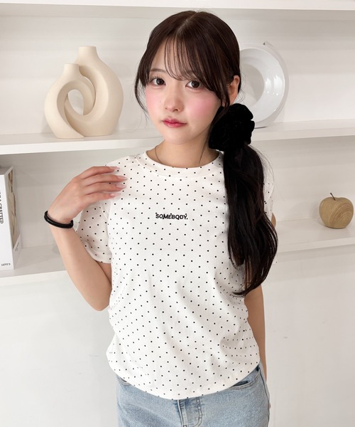 WEGO(ウィゴー)の「WEGO/【26年春夏新作】ドットサイドギャザーT(Tシャツ/カットソー・レディース・ホワイト/ブラック・FREE)」の9枚目の写真