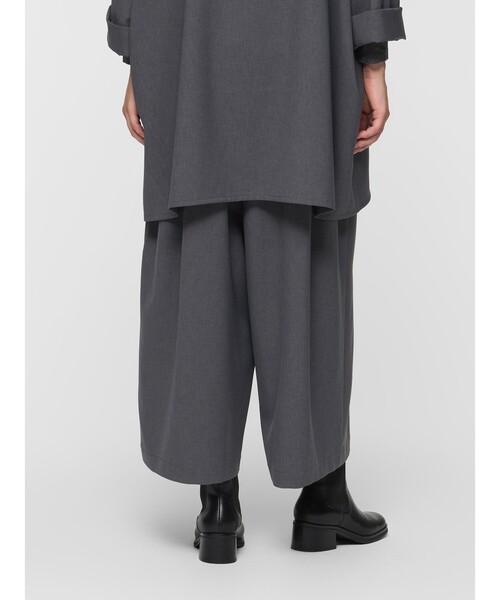mizuiroind(ミズイロインド)の「mizuiro ind ワイドハーフパンツ(その他パンツ・レディース・ブラック/チャコールグレー/グレー・FREE)」の5枚目の写真