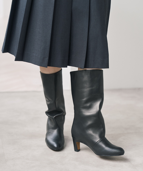 Spick & Span(スピックアンドスパン)の「《新色有り / 追加》別注 REMME ミドルブーツ(ブーツ・レディース・ブラック/ベージュ系その他・36/38/37)」の4枚目の写真