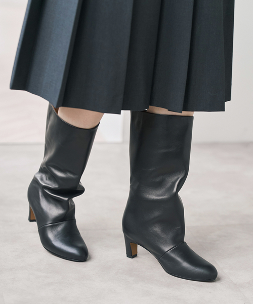 Spick & Span(スピックアンドスパン)の「《新色有り / 追加》別注 REMME ミドルブーツ(ブーツ・レディース・ブラック/ベージュ系その他・36/38/37)」の6枚目の写真