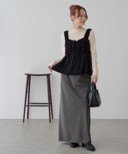DISCOAT(ディスコート)の「【WEB限定】袖口シャーリングシアーメロートップス(Tシャツ/カットソー・レディース・グリーン系/アイボリー/ブラック/ブラウン・FREE)」の15枚目の写真