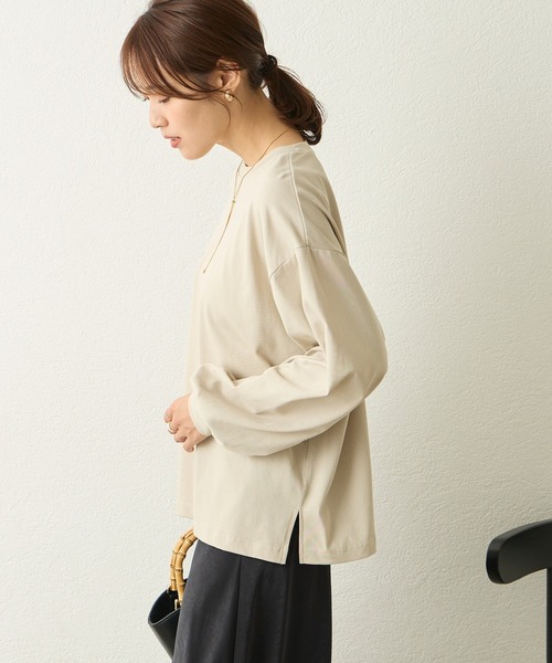 Aunely(オーネリー)の「【Aunely】シルケット袖ボリュームプルオーバー<YOSOOIシリーズ>(Tシャツ/カットソー・レディース・ネイビー/オフホワイト/ダークグレー/ブラック/グレイッシュベージュ・M/L)」の6枚目の写真