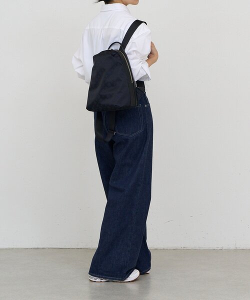 russet(ラシット)の「【撥水】ナイロンラウンドリュックサック(バックパック/リュック・レディース・ネイビー/ブラック・FREE)」の8枚目の写真