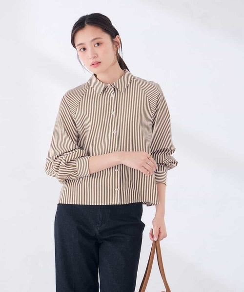 a.v.v(アーヴェヴェ)の「バックタック切替ブラウス(シャツ/ブラウス・レディース・ダークインディゴブルー/ブラウン・40/38)」の15枚目の写真