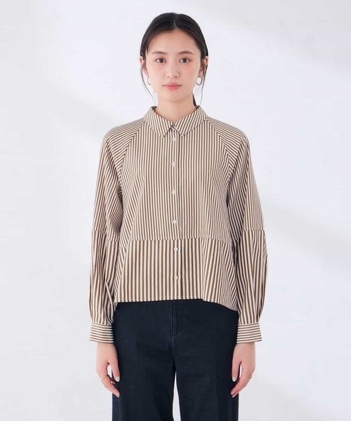 a.v.v(アーヴェヴェ)の「バックタック切替ブラウス(シャツ/ブラウス・レディース・ダークインディゴブルー/ブラウン・40/38)」の9枚目の写真