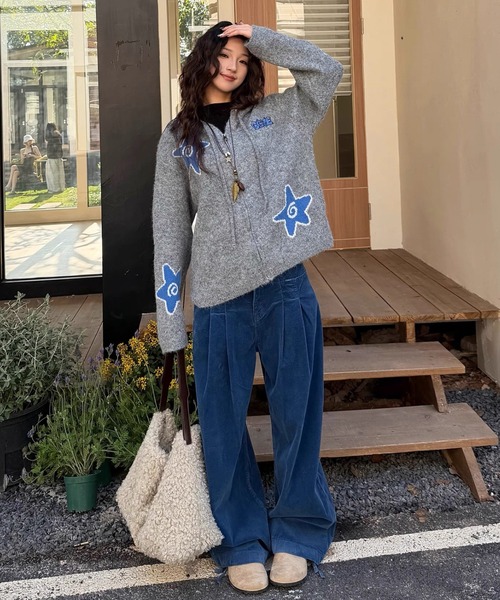 SHERU（シェル）の「スターモチーフ起毛ニットジップパーカー（ニット/セーター・レディース・グレー/ダークグレー/イエロー・M）」の13枚目の写真