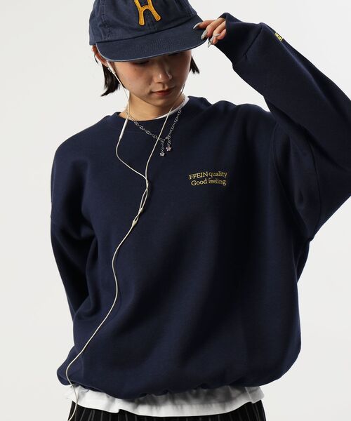 FFEIN(フェイン)の「【FFEIN(フェイン)】ヘビーウエイトクラシックロゴ刺繍ドローコードスウェット / クルーネック スウェット ドローコード ロゴ刺繍 ユニセックス(スウェット・メンズ・ブラック/ライトピンク/ダークブラウン/アッシュグレー/ダークネイビー/バーガンディー・SMALL/MEDIUM/LARGE)」の4枚目の写真