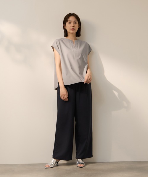 ketty(ケティ)の「【超快適機能】スキッパーブラウス(Tシャツ/カットソー・レディース・ライトグレー/オフホワイト・M)」の6枚目の写真
