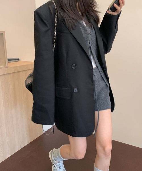 meJane(ミージェーン)の「ニットカーディガン × ショートパンツ セットアップ(セットアップ・レディース・オフホワイト/ダークグレー・FREE)」の11枚目の写真