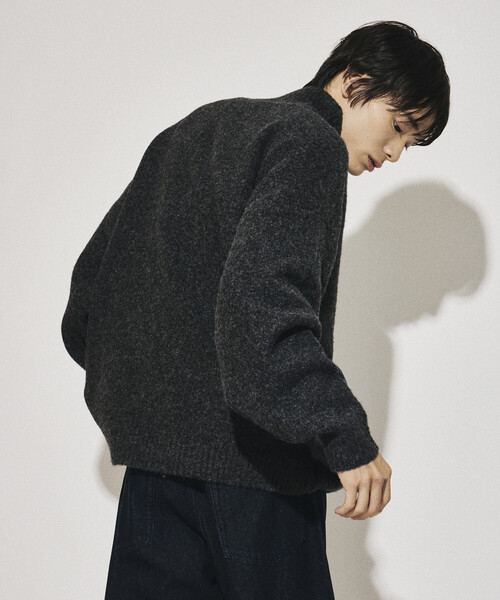 FREAK'S STORE（フリークスストア）の「限定展開 ウールブレンド ニット ハーフジップ プルオーバー（ニット/セーター・メンズ・サックスブルー/チャコールグレー/ベージュ/ブラック・LARGE/MEDIUM）」の15枚目の写真