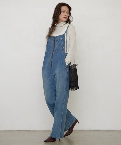 LOUNGEDRESS（ラウンジドレス）の「《ZOZO限定/名品》デニムオールインワン 秋服（つなぎ/オールインワン・レディース・ブルー/ブラック・36/38）」の3枚目の写真