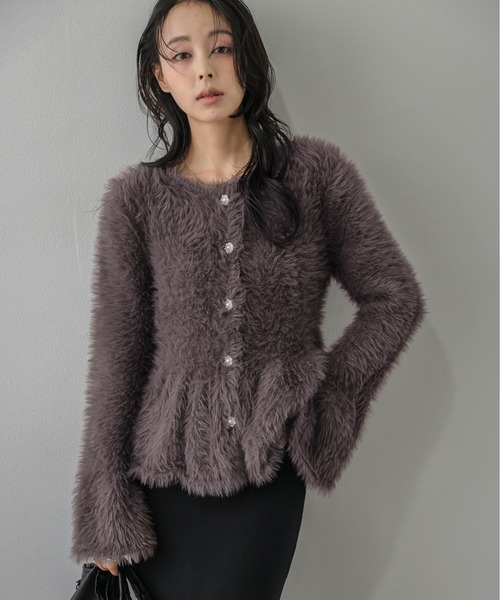 AMELY（エミリー）の「フェザーニットカーディガン/ペプラムシルエット/パール調ボタン（カーディガン/ボレロ・レディース・アイボリー/ブルーグレー/ブラウン系/ブラック・フリー）」の17枚目の写真