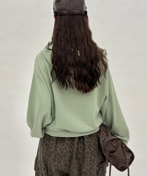 w closet（ダブルクローゼット）の「【ショート丈・フリル】星柄パッチワークパーカー（パーカー・レディース・アイボリー/グリーン/ブルー/ネイビー・FREE）」の14枚目の写真