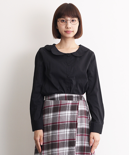 MERLOT（メルロー）の「フラワー襟ブラウス2419（シャツ/ブラウス・レディース・ホワイト/グリーン/ピンク系その他2/ブラック/ブルー/ピンク・FREE）」の2枚目の写真