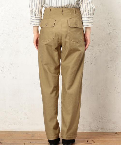 green label relaxing（グリーンレーベルリラクシング）の「CB コットンバックサテン ベイカーパンツ ◆（チノパンツ・レディース・オリーブ/ベージュ・38/36/40）」の8枚目の写真